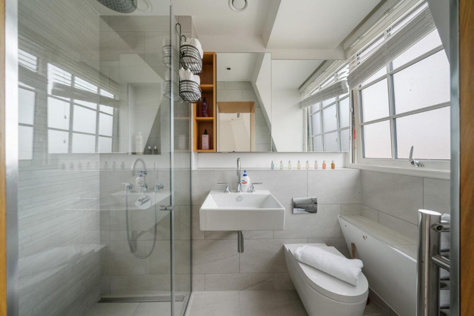 Elegant 3-Bedroom Penthouse In Marble Arch 70 London Bagian luar foto