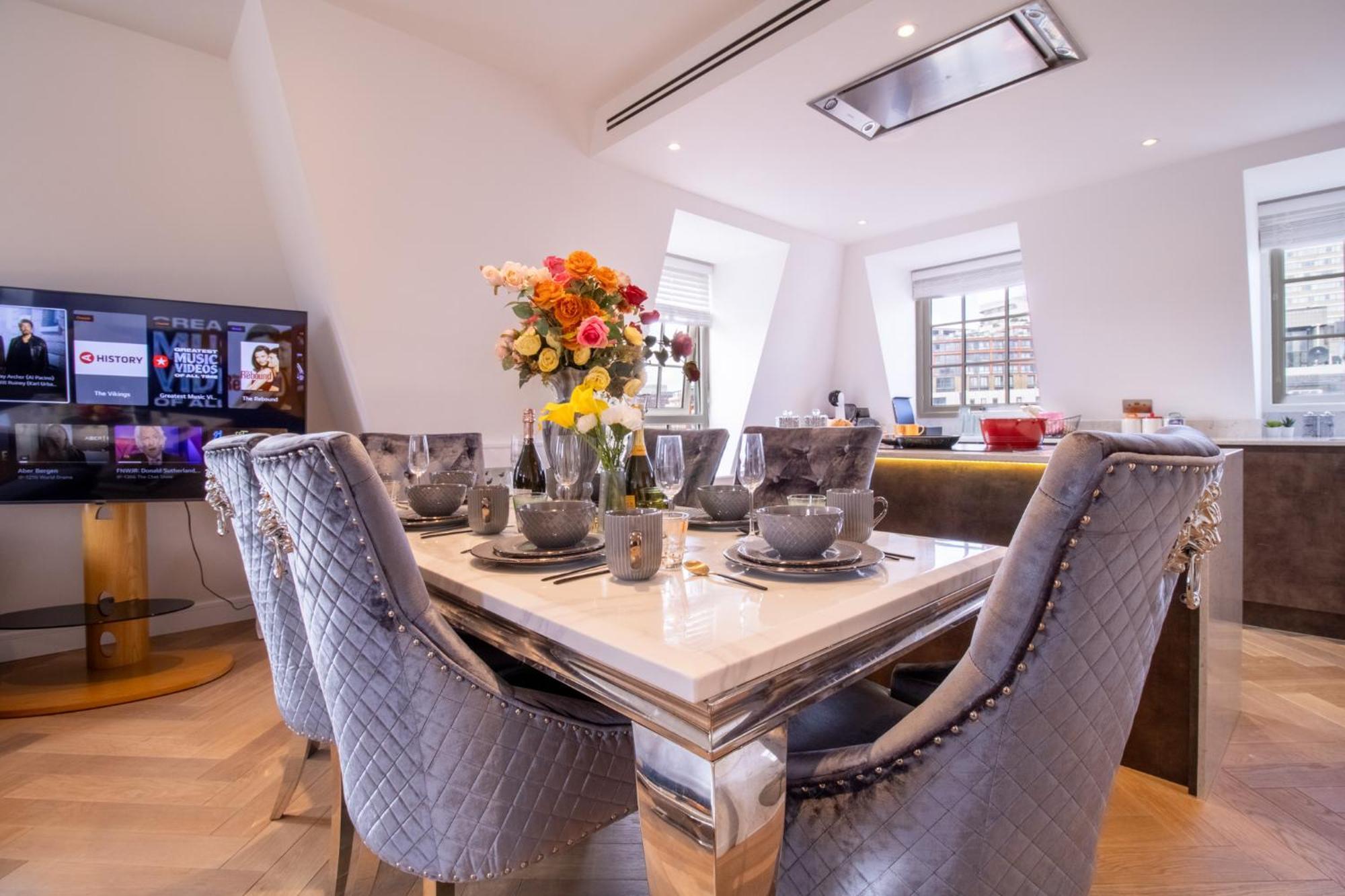 Elegant 3-Bedroom Penthouse In Marble Arch 70 London Bagian luar foto