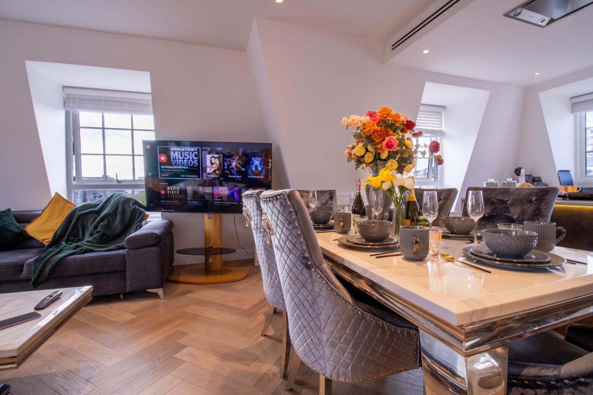 Elegant 3-Bedroom Penthouse In Marble Arch 70 London Bagian luar foto