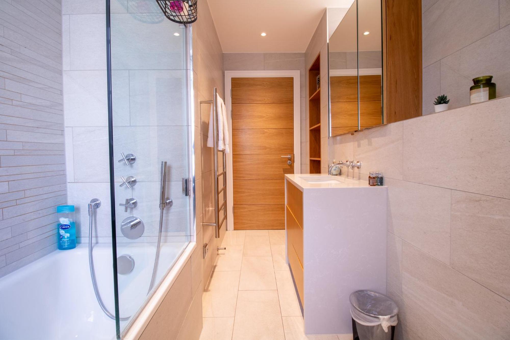 Elegant 3-Bedroom Penthouse In Marble Arch 70 London Bagian luar foto